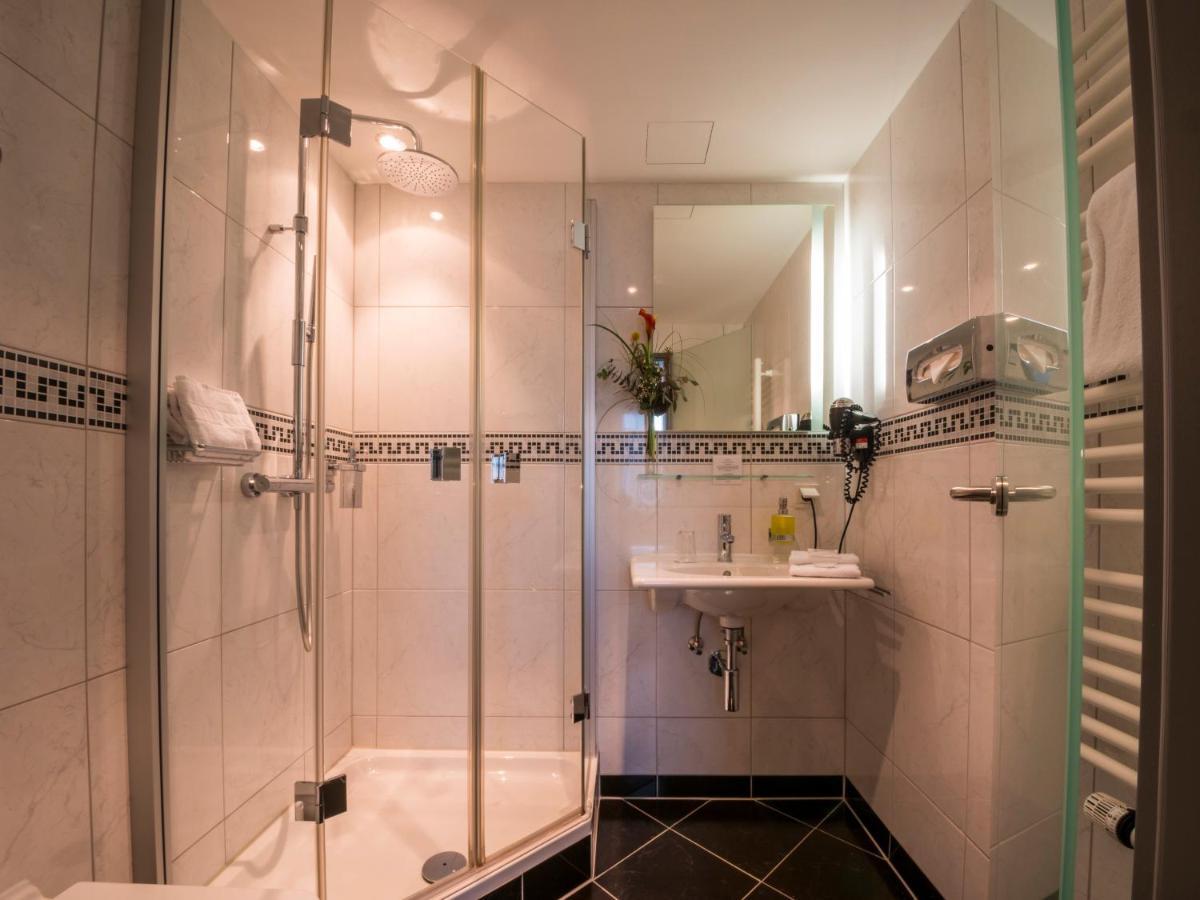 Hotel Gloecklhofer Burghausen Esterno foto
